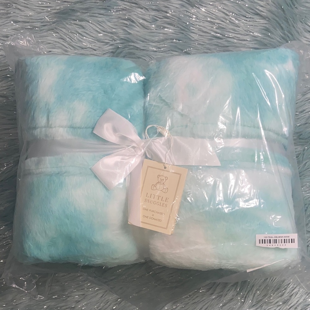 Little Snuggles Charlie’s Project Tidal Wave Double Minky 65x90 Blanket NWT